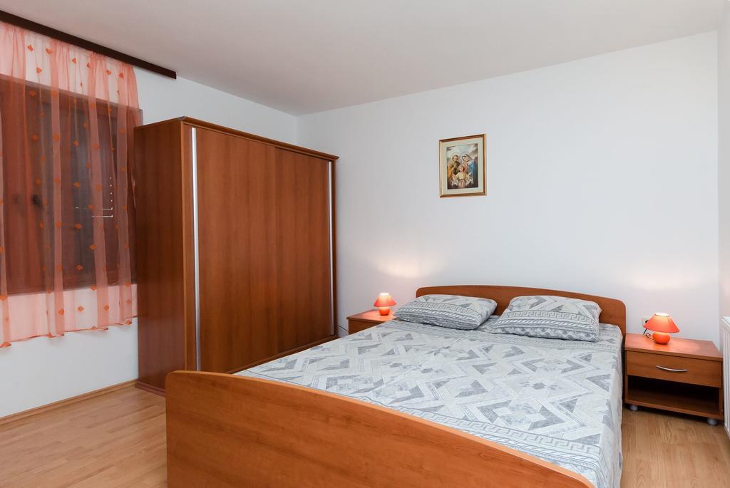 Apartments Dragan Лопар Экстерьер фото